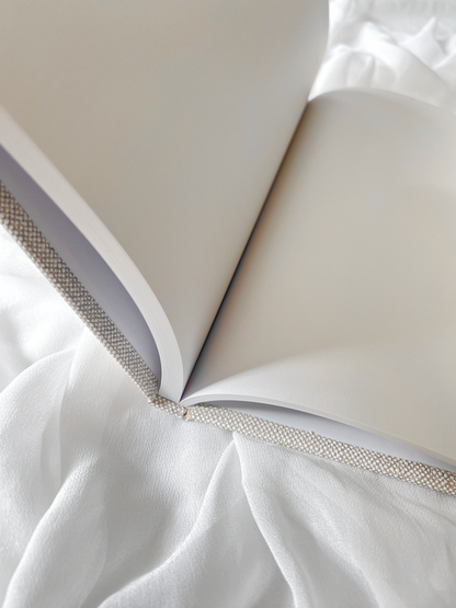 Livre de naissance personnalisé – Couverture rigide effet lin