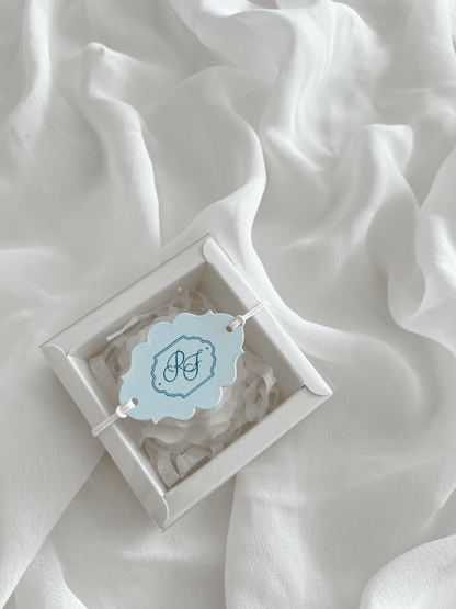Bougie Pivoine & Boîte monogramme "RACHEL" - Cadeaux invités