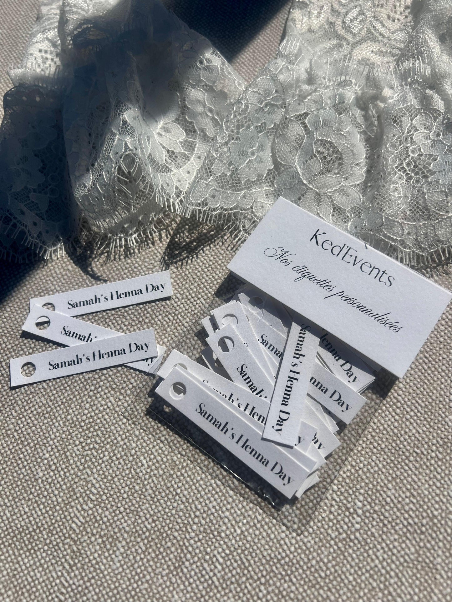 Etiquettes cadeaux invités - 6x1cm