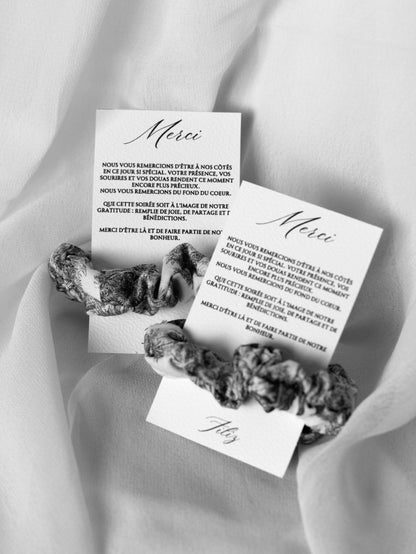 Carte avec Chouchou cousu main - Toile de Jouy - Cadeaux invités