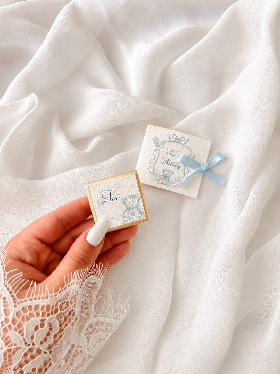 Pochette avec chocolat Naissance - Cadeaux invités